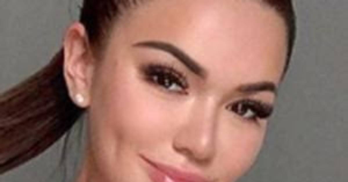 Genesis Lopez Bio, Wiki, Age, Height, Family, Boyfriend, Modeling, Id Card, Passport, and Net Worth