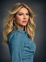 Katheryn Winnick Age, Wiki, Biography, Net Worth, Instagram, Husband, Married