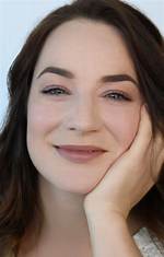 Lara Gilchrist: the Multifaceted Talent Shining Bright in the Entertainment Industry
