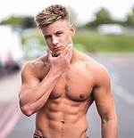 Max Wyatt Bio, Age, Height, Parents, Girlfriend, and Net Worth